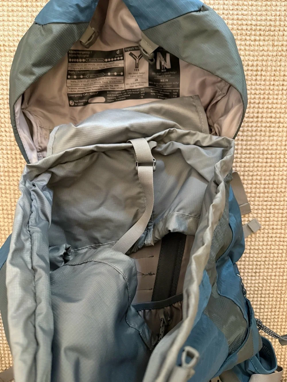 Deuter ACT Lite 65+10 Blue Hiking Backpack